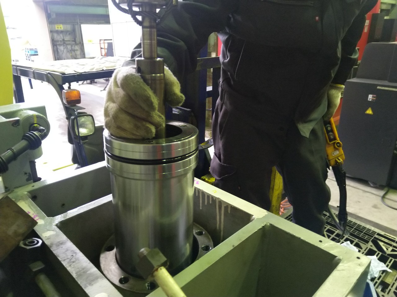 アマダ_SPH-30C_万能油圧ベンダー